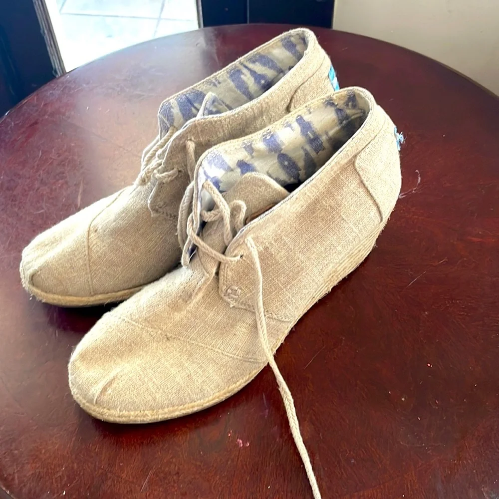 Toms please see